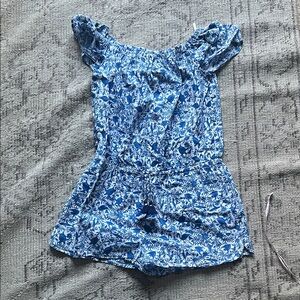 Vineyard Vines blue and white shorts romper